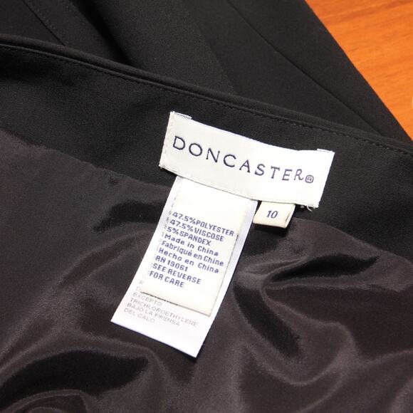 Doncaster Ruched Pencil Skirt and Blazer Jacket Set Size 10 - Picture 15 of 16